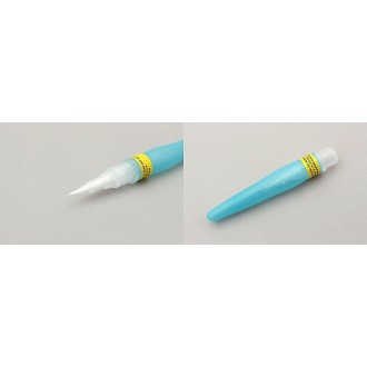 Vodní štětec s nádržkou Kuretake BrusH2O Water Brush Pen, Petit - malý, skládací