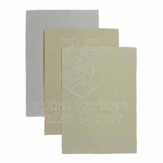 Ruční grafický papír 145g /m2 A4, jednobarevný