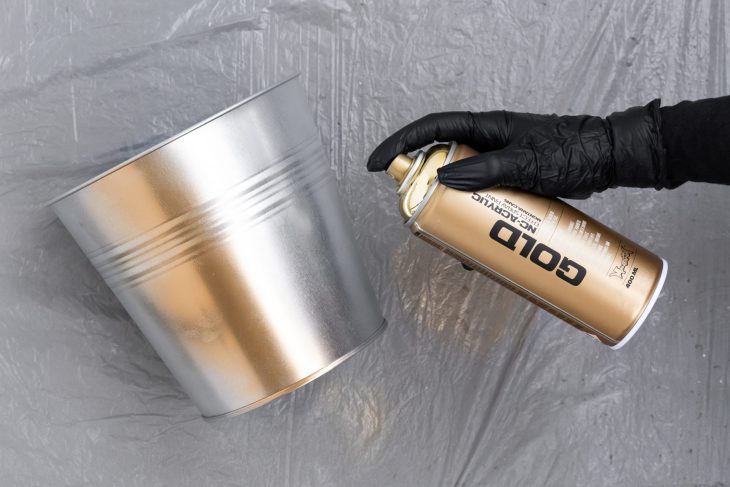 Akrylový sprej Montana Gold 400 ml, M 1000 - silver chrome - stříbrná chromovaná
