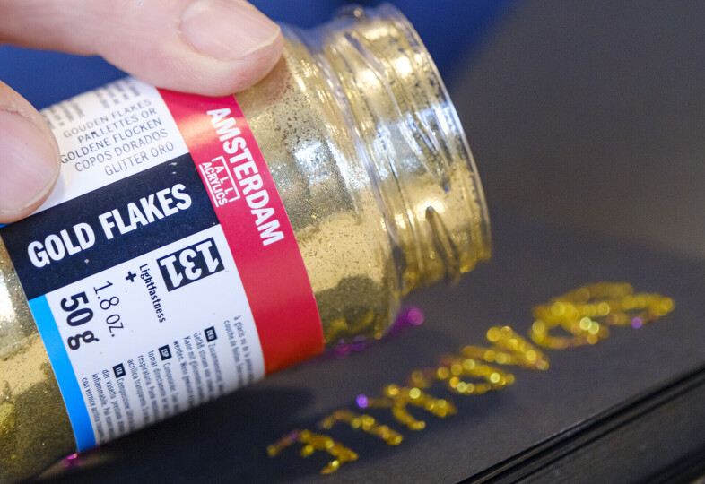Barevné třpytivé (glitter) vločky Amsterdam, 50 g, stříbrné